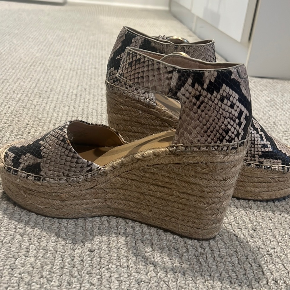 Marc fisher wedges